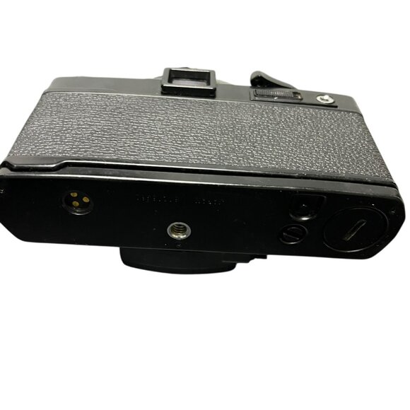 Yashica Camera Lot of 3 FR FR2 Chrome Black FOR PARTS NOT TESTED - Picture 7 of 8